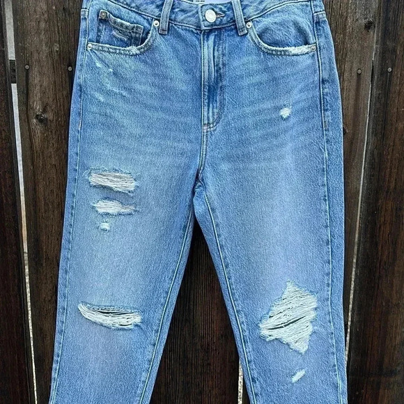 GARAGE DENIM MOM JEANS. WOMENS SIZE 5 (27). DISTRESSED, HIGH RISE, LIGHT WASH. - Picture 2 of 5